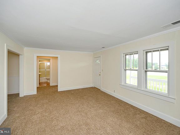 5th image of 2806 Lafayette Blvd