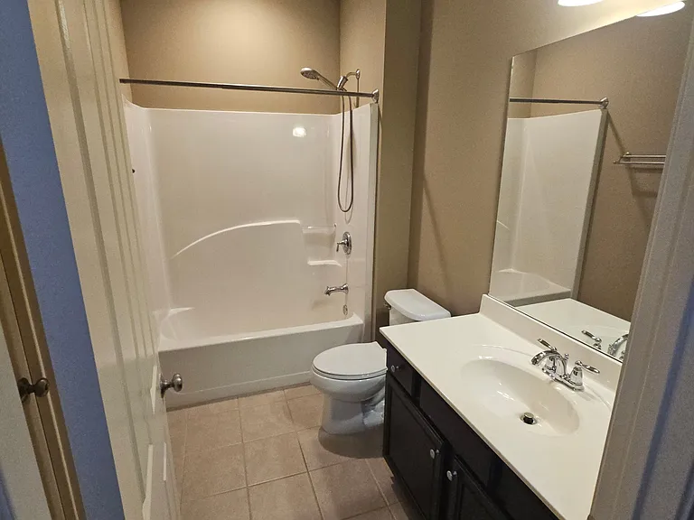 1035 Constitution Way — Photo 8
