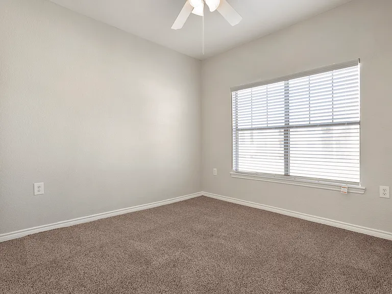 The Villas at Shaver Apartments — Photo 21