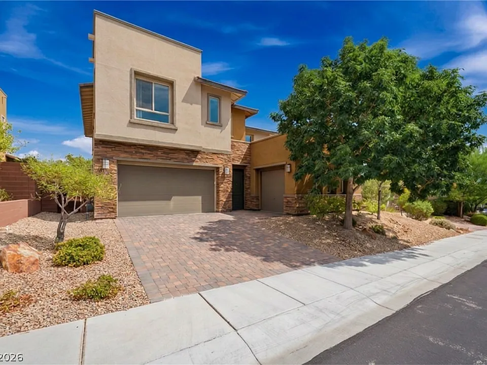 10314 Apache Blue Ave