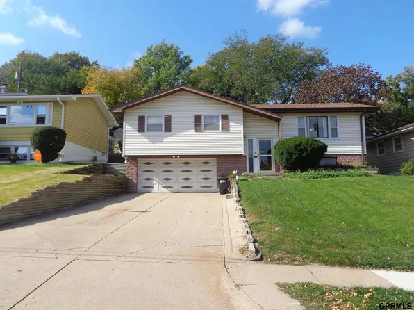 3010 S 46th Ave, Omaha, NE 68106