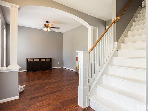 3rd image of 152 Haywood Ln