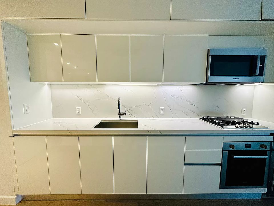 1st image of 505 W 43rd St #5J