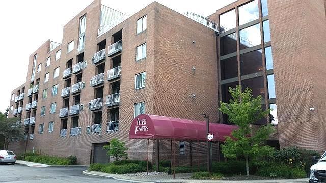 2nd image of 1450 Plymouth Ln APT 306