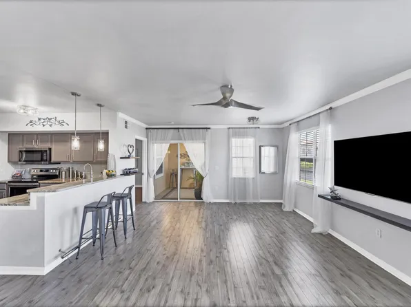1025 Villagio Cir Unit 106, Sarasota, FL 34237