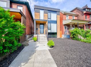 572 Palmerston Ave, Toronto, ON M6G 2P7