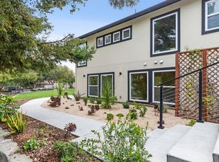 1530 Lakeview Dr, Hillsborough, CA 94010