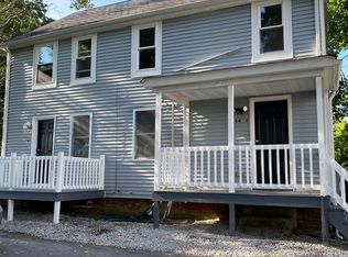8R Pine St APT 1, Taunton, MA 02780