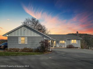 14 Bush Rd, Damascus, PA 18415