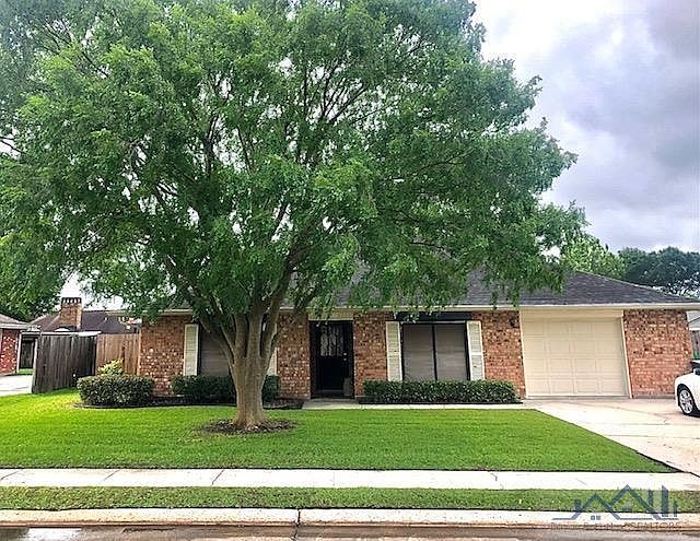 1st image of 107 Lynwood Dr