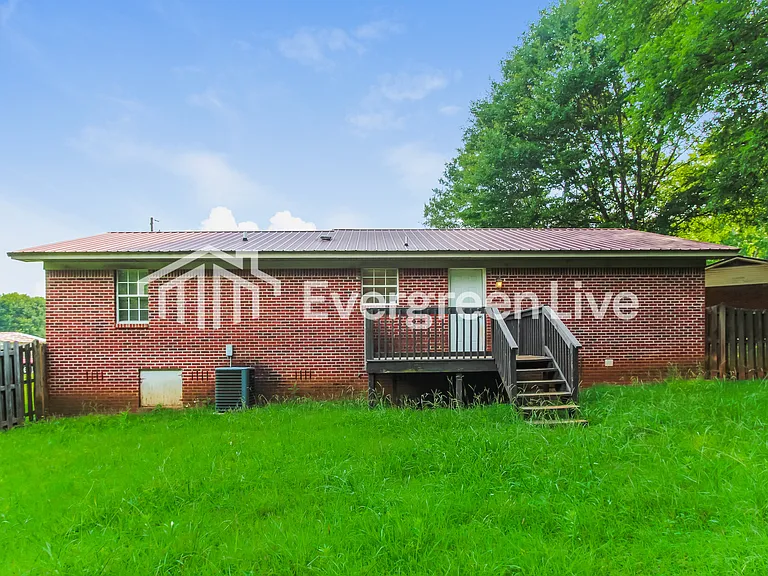 161 Buckingham Cir — Photo 14