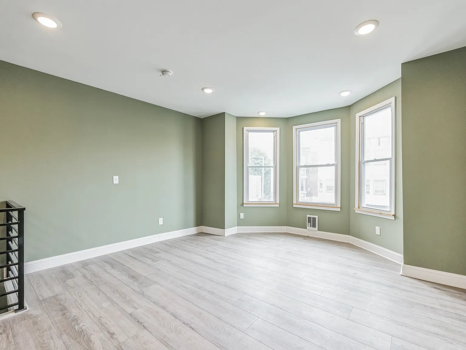 2 bed, 700 sqft, $1,400 — Photo 4