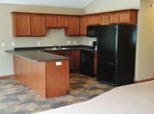 1651 Timber Trl #NJ0JYYU4M, Chippewa Falls, WI 54729