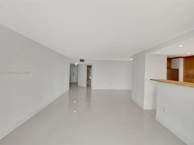 2333 Brickell Ave #305 — Photo 12