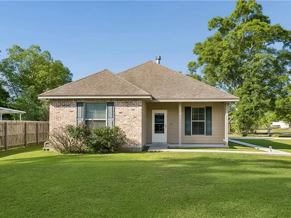 1898 Orleans St, Mandeville, LA 70448