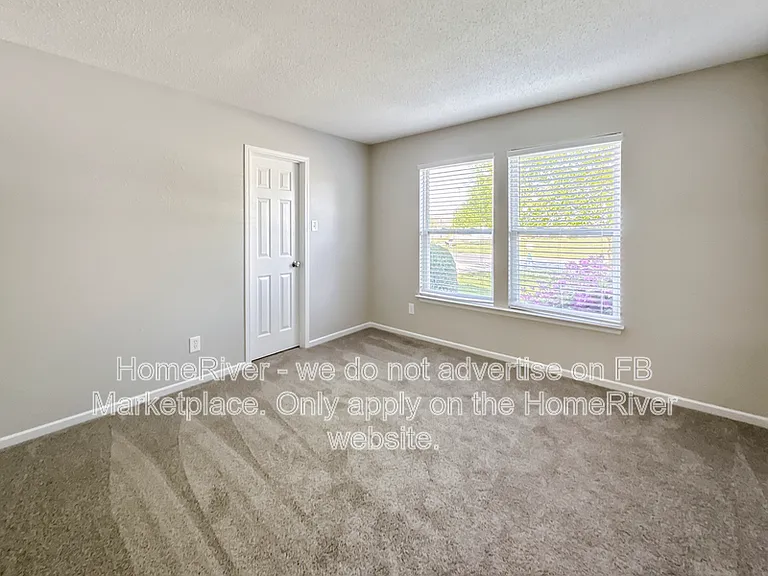 6886 W Raleigh Dr — Photo 10