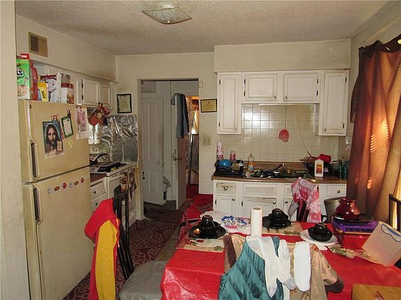 4th image of 11426 E Simpson Ave