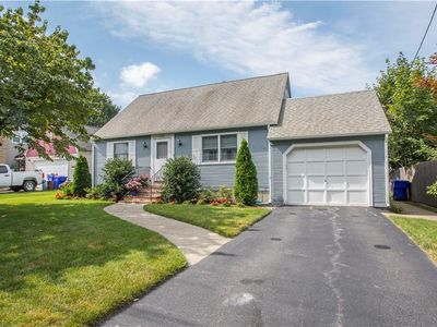 226 Thatcher St, Rumford, RI, 02916