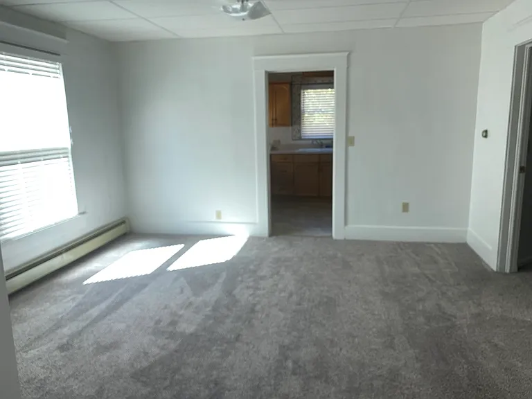 215 Ross Ave — Photo 4