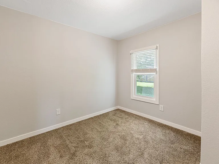 429 N Piatt Ave — Photo 7