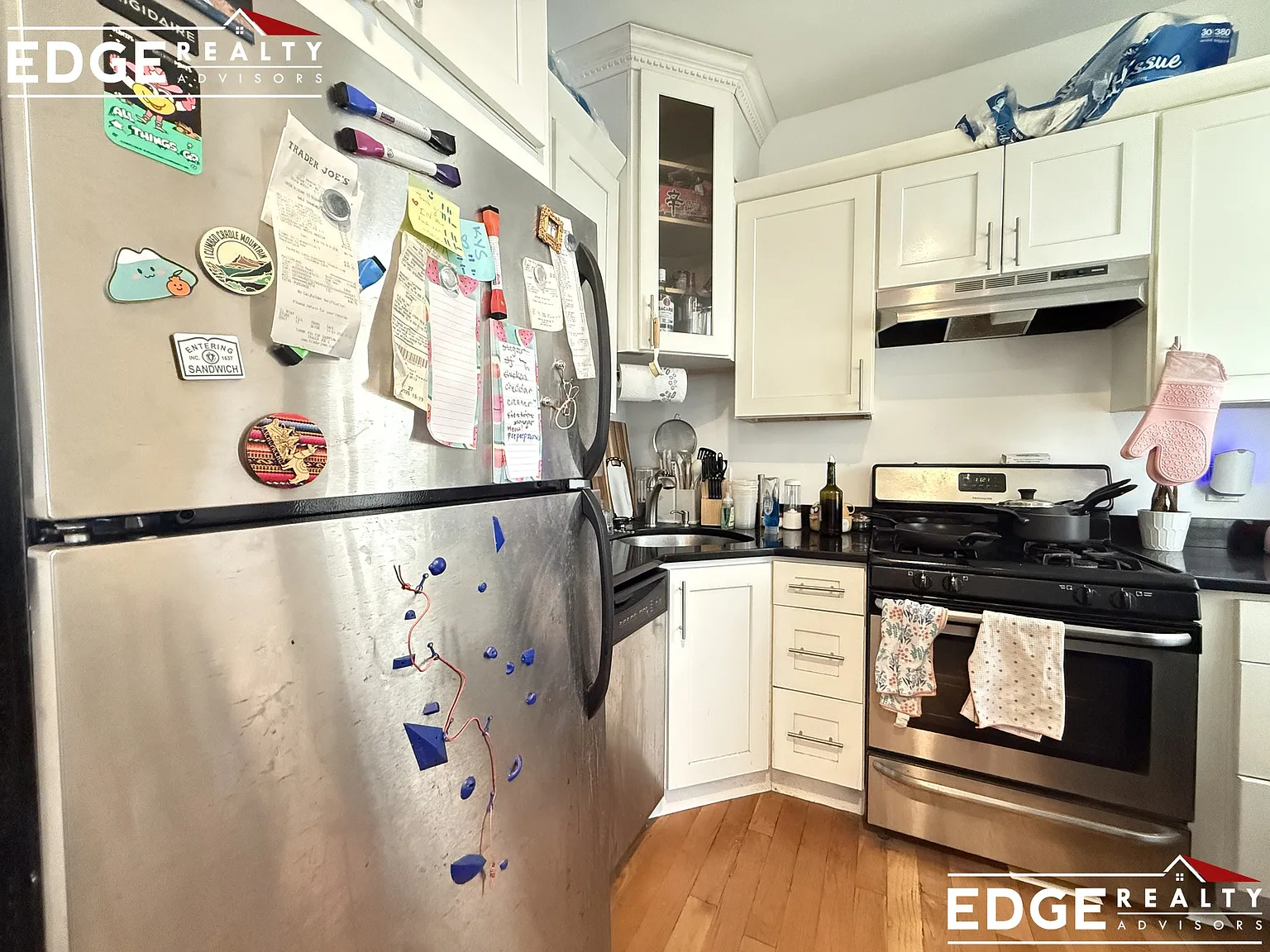 2 bed, 750 sqft, $3,200 — Photo 1