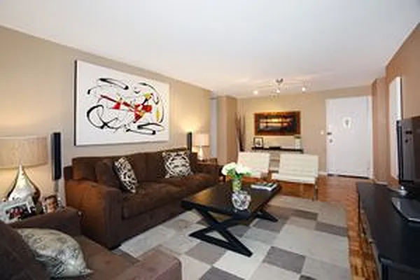 Sold by Douglas Elliman | media 8