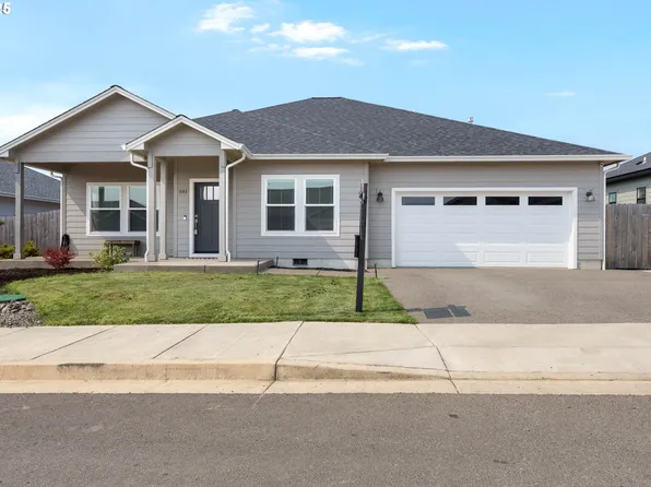 881 Medina Ave, Sutherlin, OR 97479