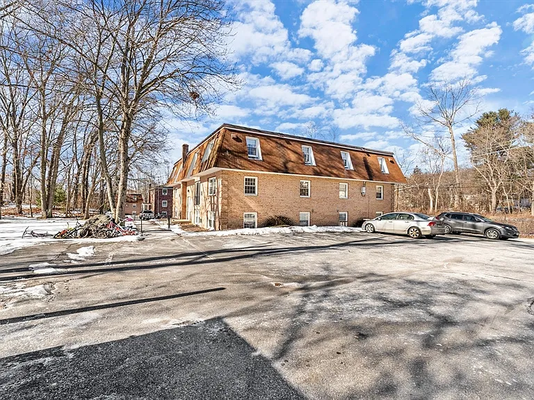 82 Boylston Ln #21 — Photo 17