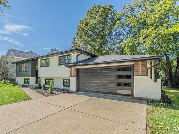 5906 Plymouth St, Downers Grove, IL 60516
