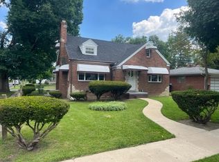 1028 Searles Rd, Toledo, OH 43607