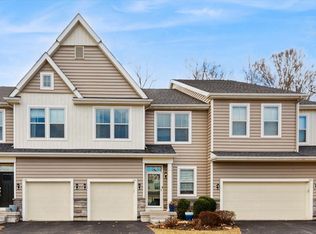 140 Sparrow Ridge Ct, Kennett Square, PA 19348