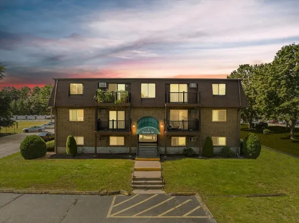 1 Karena Dr APT 20, Taunton, MA 02780