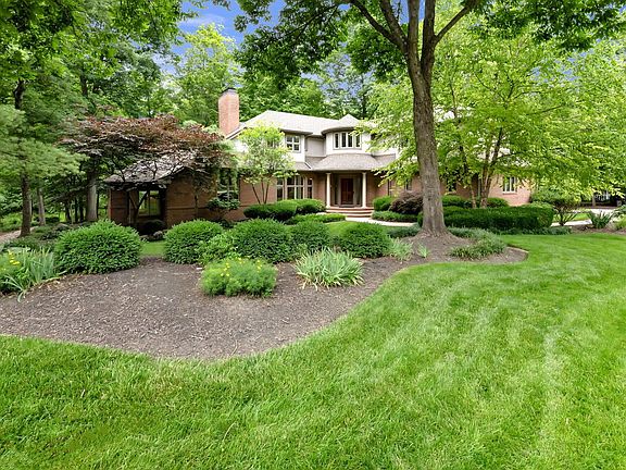 2nd image of 10518 Cardigan Ridge Pl