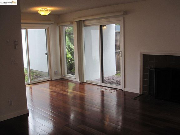 4th image of 912 Beach Park Blvd APT 86