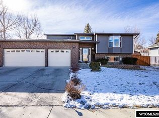 705 Ironwood St, Green River, WY 82935