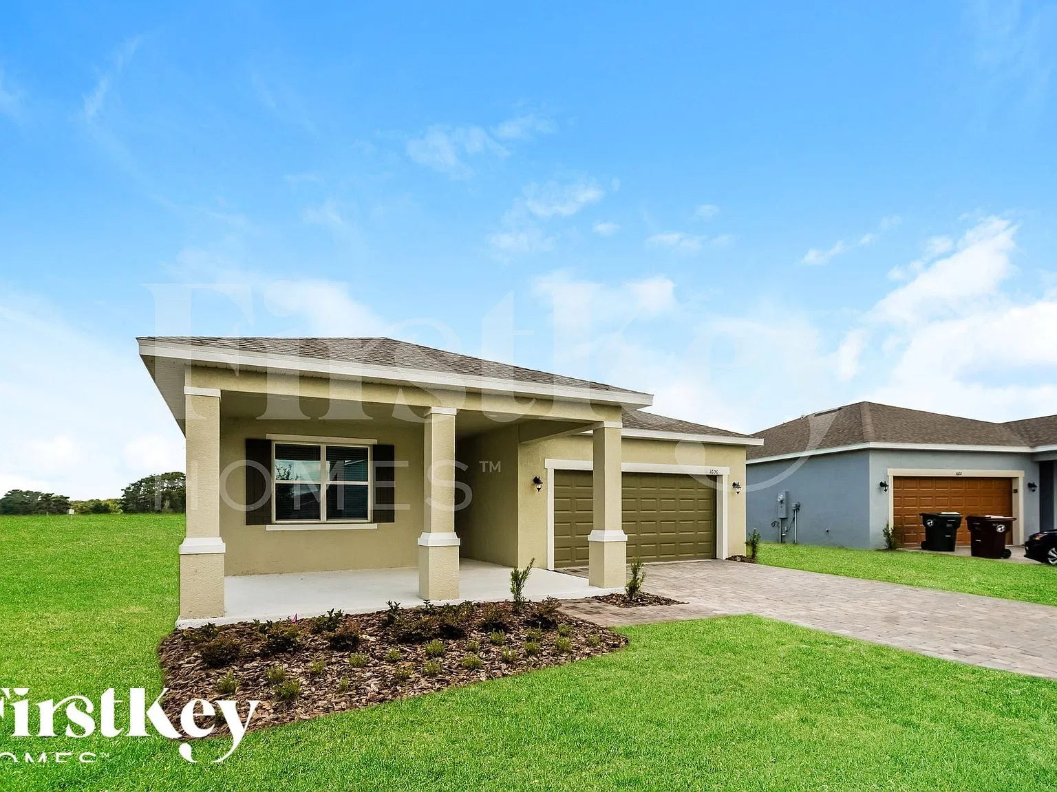 4 bed, 2.0 bath, 2001 sqft, $2,845 — Photo 3