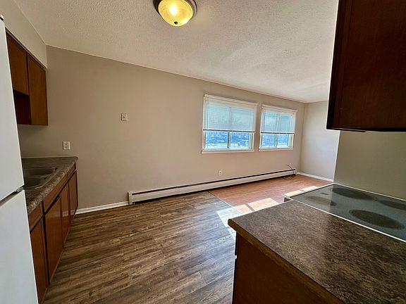 5th image of 1566 Woodbridge St APT 6