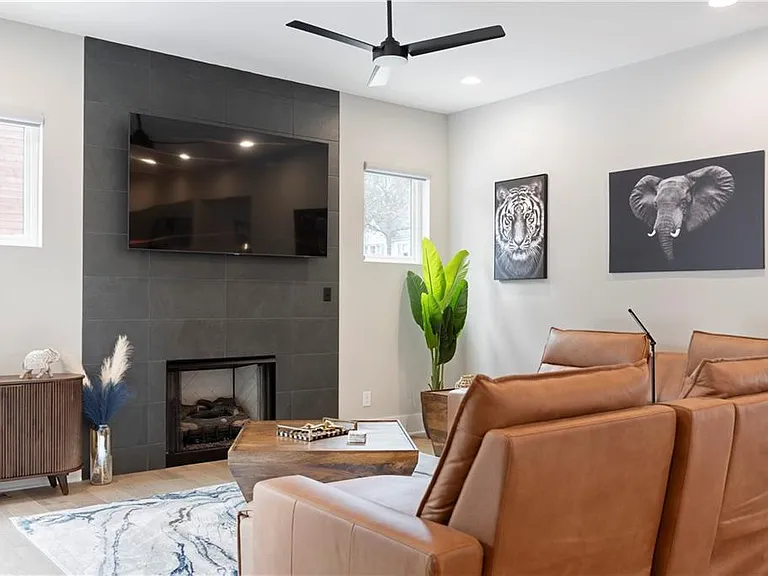 1231 Holly St NW — Photo 27
