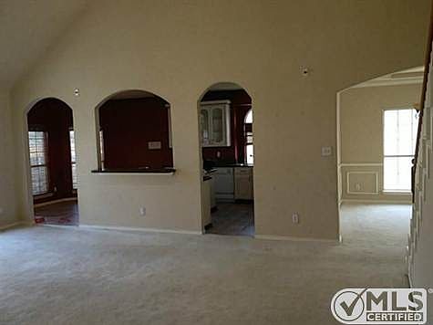 5th image of 404 White Stone Hill Dr