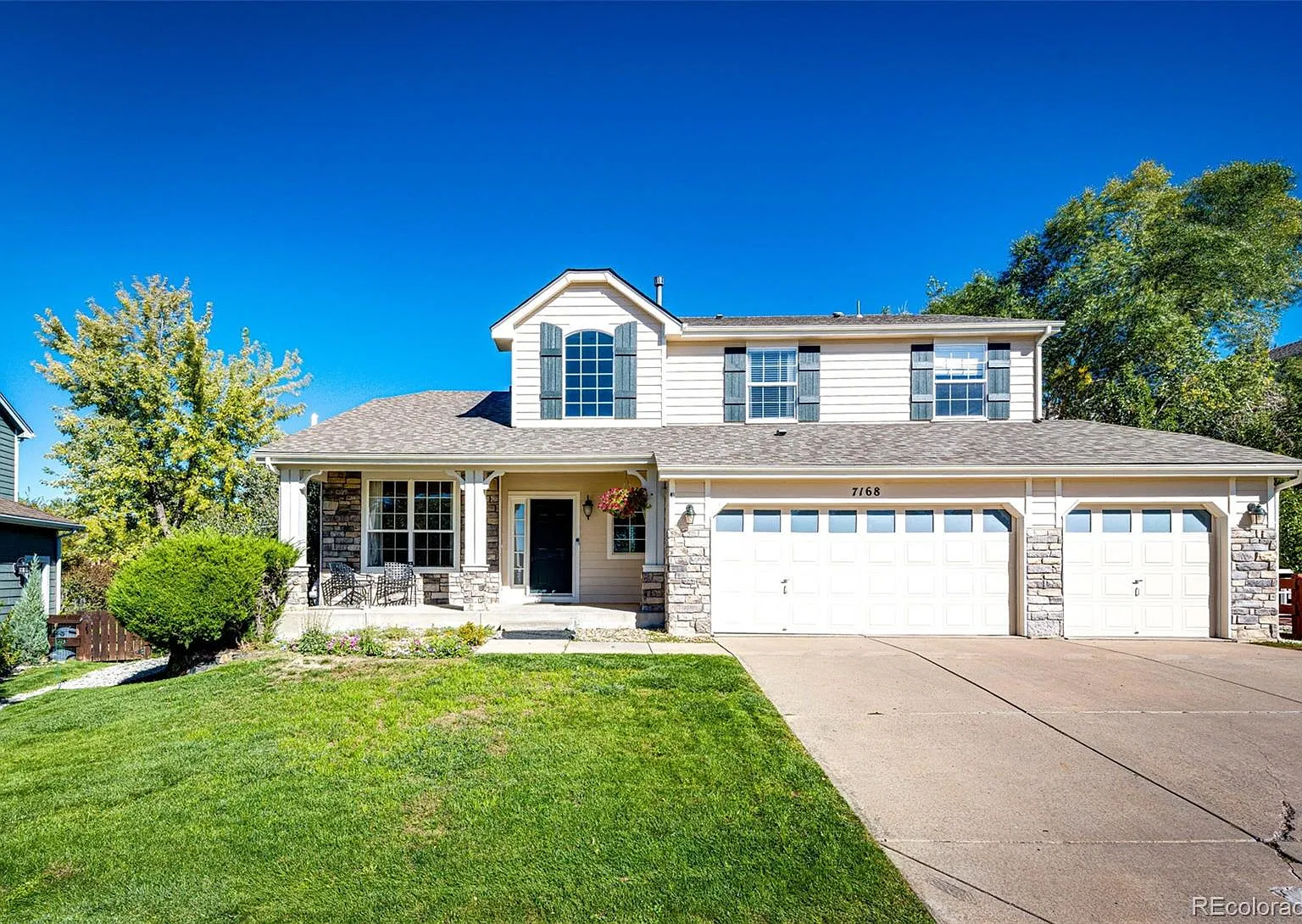 4 bed, 3.5 bath, 3247 sqft, $3,600 — Photo 1