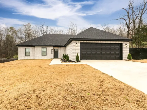 135 Corbin Cir, Cabot, AR 72023