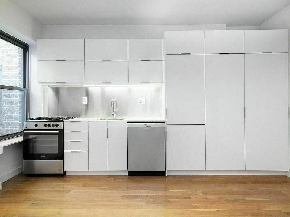 1st image of 48 Bedford St #5B