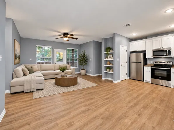 2909 S Scullin Ave, Denison, TX 75020