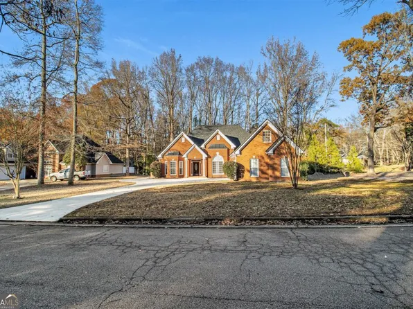 2561 SW Oakridge Dr, Conyers, GA 30094