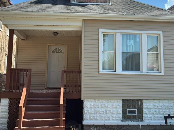 8535 S Marquette Ave, Chicago, IL 60617