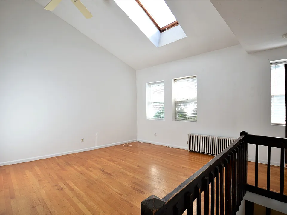 10 Shepard St #3