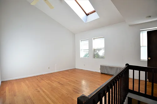 10 Shepard St Photo 1