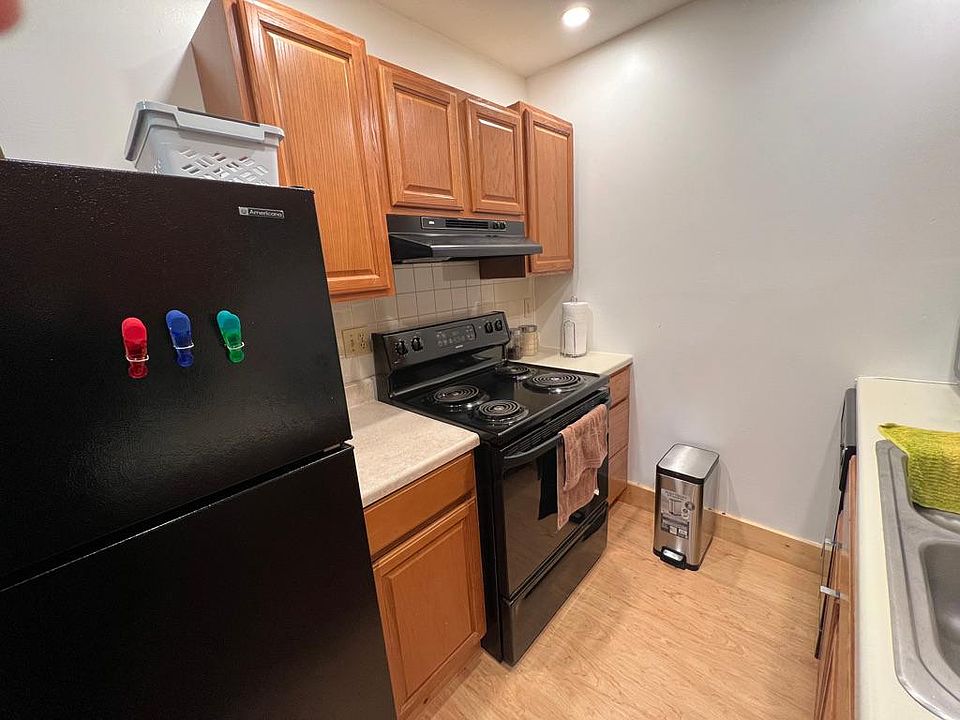 1st image of 436 Lodi St APT 2