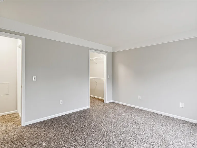 1 Bedroom - 1 Bed / 1 Bath - 961 Sq.Ft.