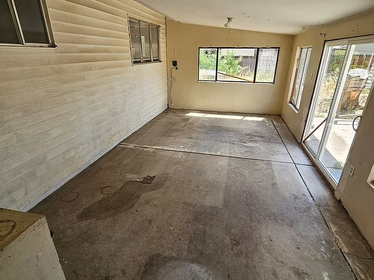 231 Galleron Way — Photo 16